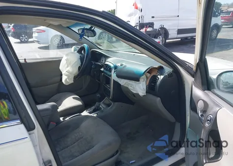 2004 Saturn L300 2 из США, поврежденный, VIN 1G8JD54R24Y515548